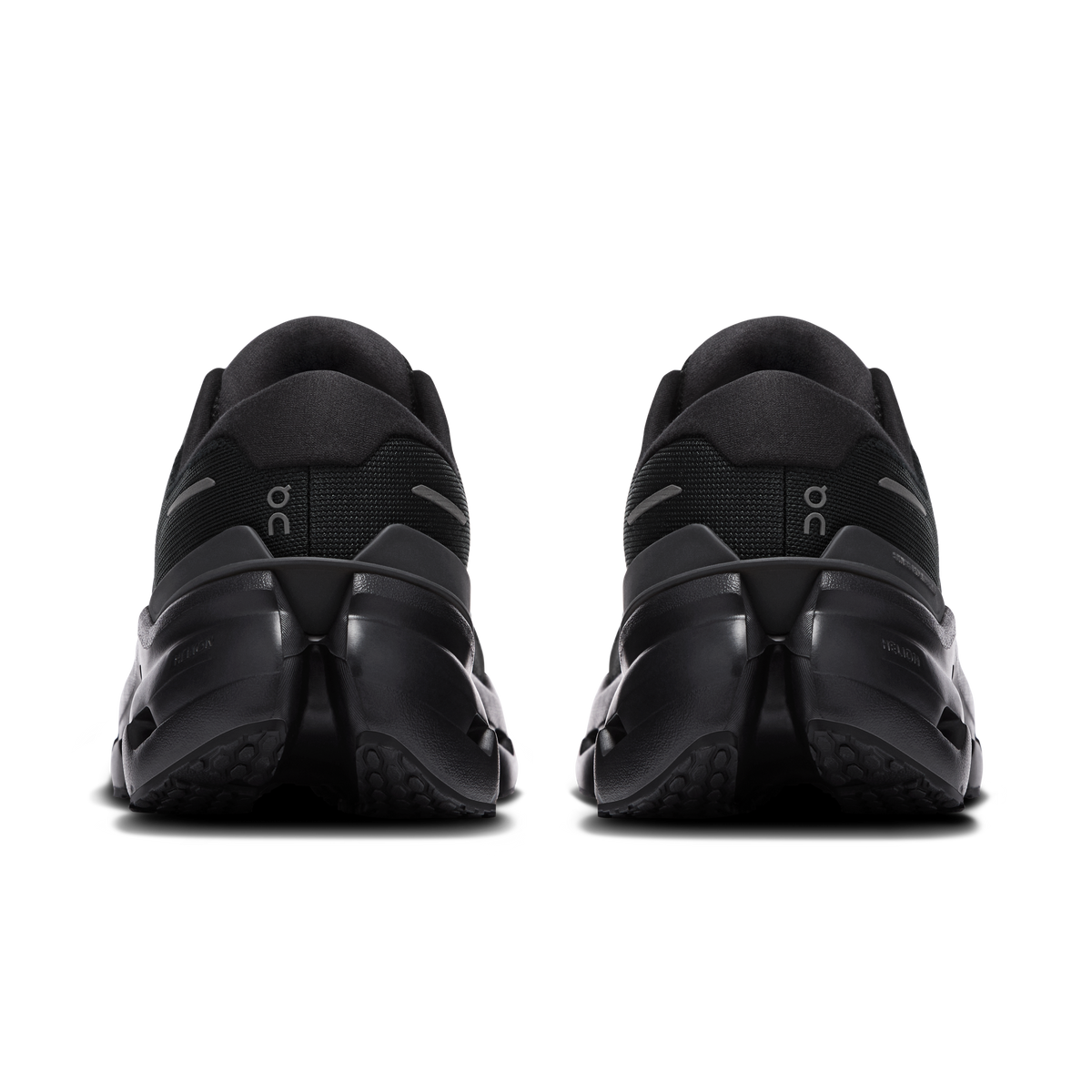 On Running Men's Cloudrunner 3